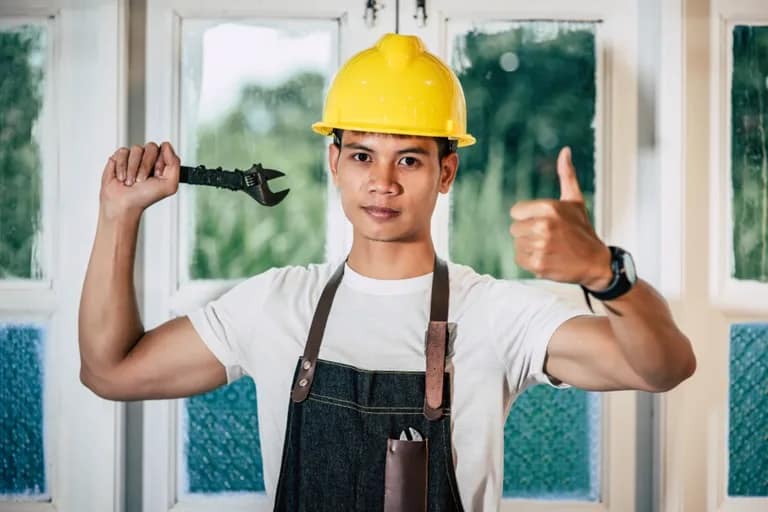 Student learning practical skills for fast career entry through online diploma courses
