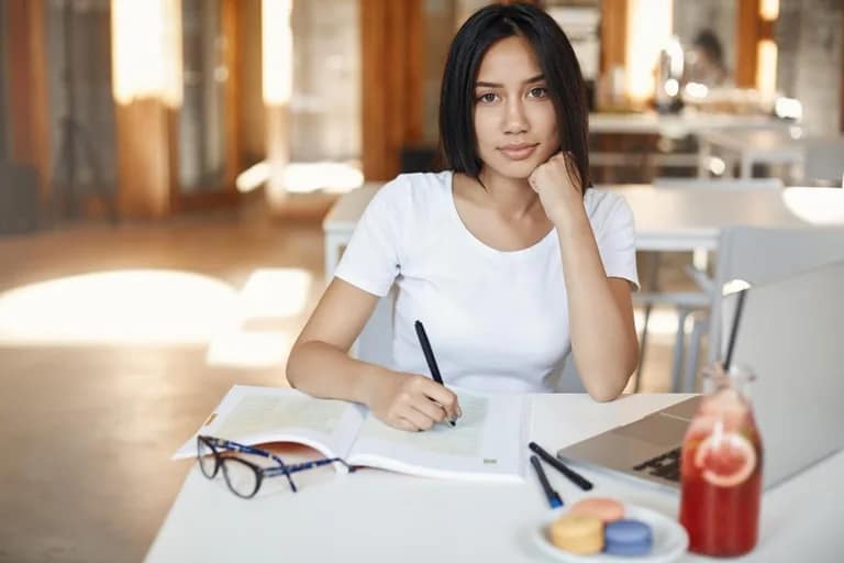 Student building strong basics through online foundation courses before higher studies